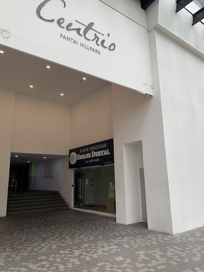 Smilee Dental Clinic exterior at Centrio Pantai Hillpark